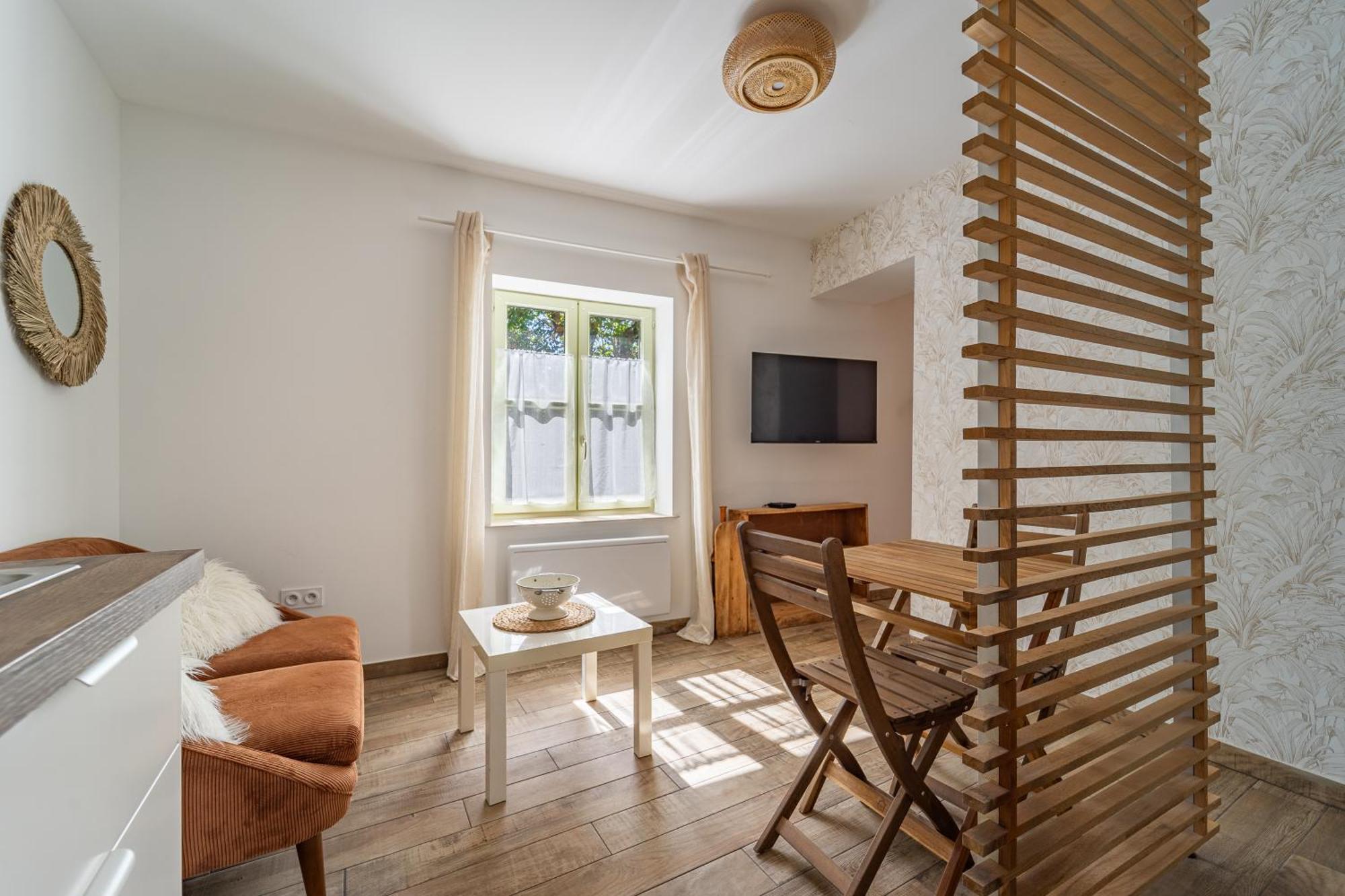 Cosy Room'S Frontonas 外观 照片